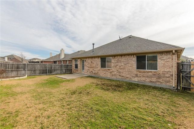 2717 Sunlight Drive, Little Elm, TX 75068