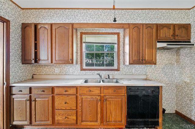 30 Sherman Street, Auburn, NY 13021