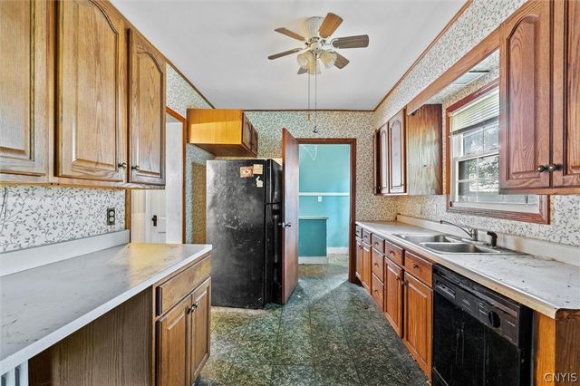 30 Sherman Street, Auburn, NY 13021
