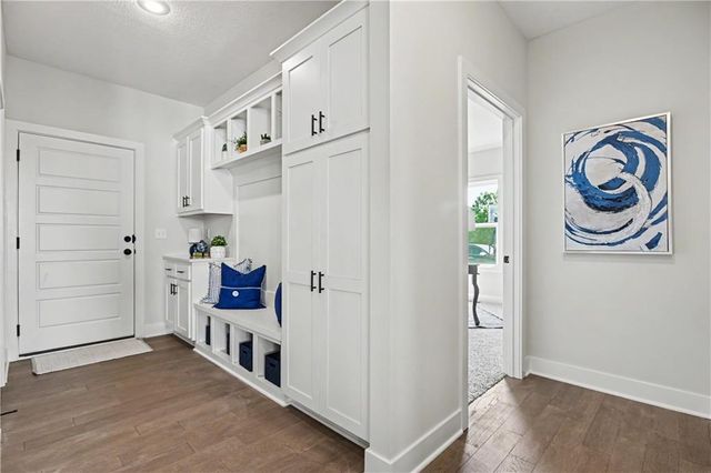 23819 W 59th Terrace, Shawnee, KS 66226