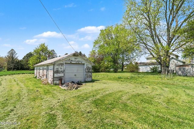 7549 Salisbury Road, Maumee, OH 43537
