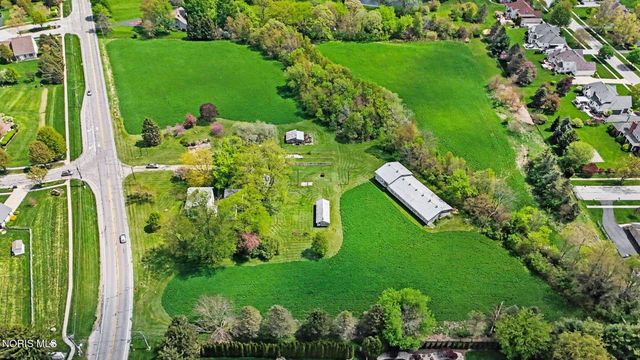 7549 Salisbury Road, Maumee, OH 43537