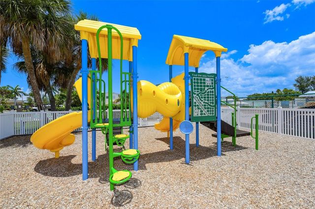 7100 GULF DRIVE 104, Holmes Beach, FL 34217