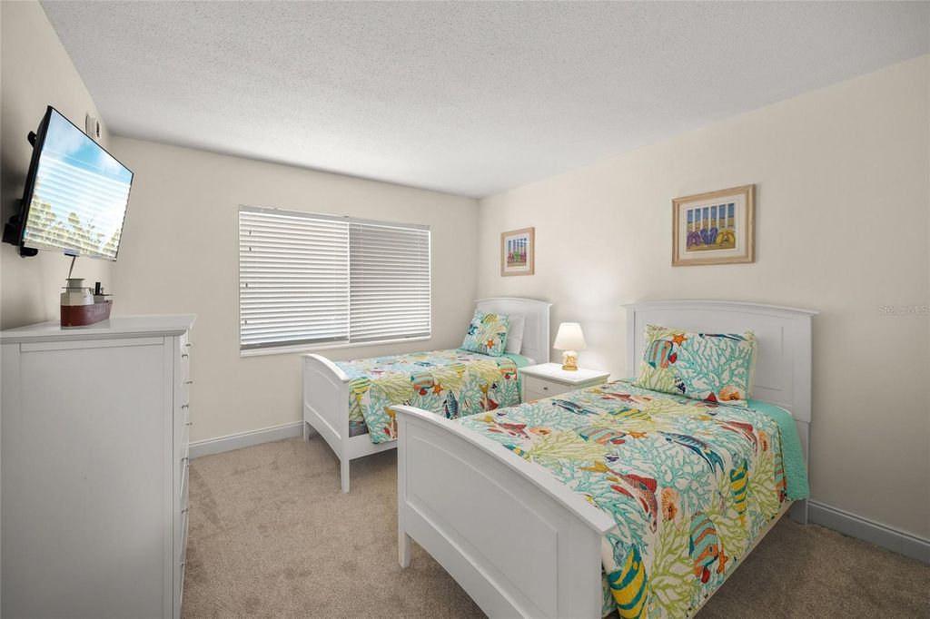 Image 13 of property listing at 7100 GULF DRIVE 104, Holmes Beach, FL 34217