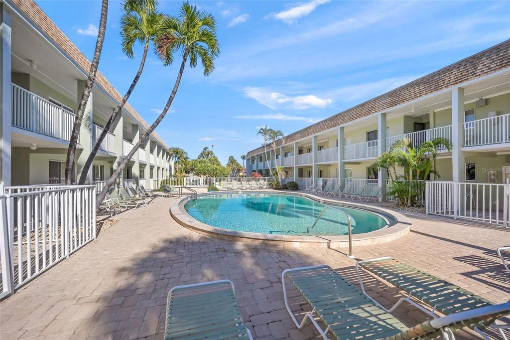 Image 20 of property listing at 7100 GULF DRIVE 104, Holmes Beach, FL 34217