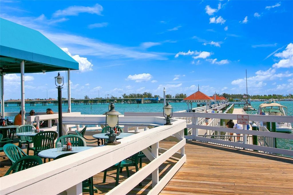 Image 35 of property listing at 7100 GULF DRIVE 104, Holmes Beach, FL 34217