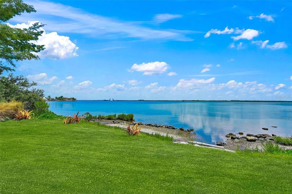 Image 47 of property listing at 7100 GULF DRIVE 104, Holmes Beach, FL 34217