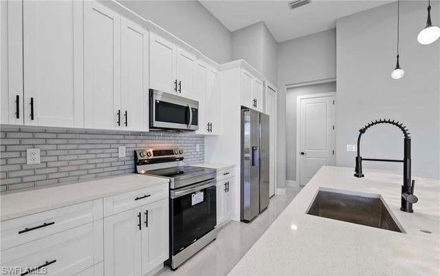 324 El Dorado BLVD S, Cape Coral, FL 33991