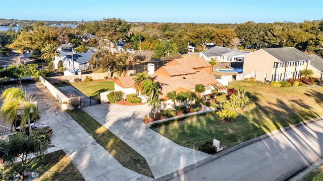 5503 KINGS MONT DRIVE, Lakeland, FL 33813