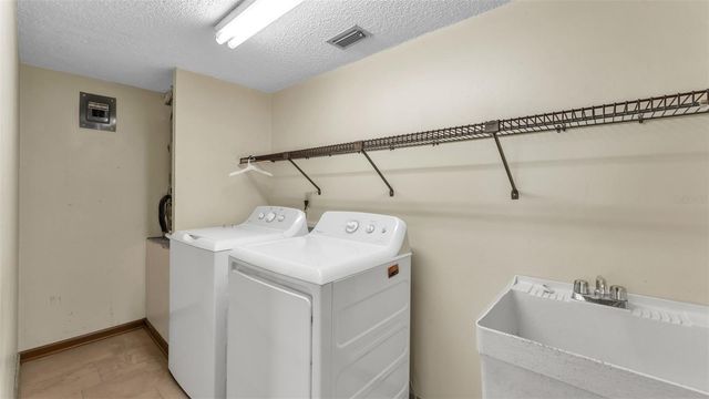 5503 KINGS MONT DRIVE, Lakeland, FL 33813