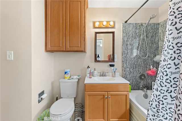 2675 Lawrence Avenue, San Bernardino, CA 92404