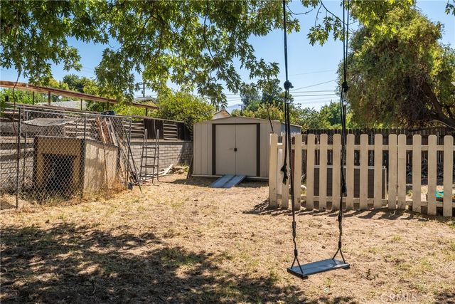2675 Lawrence Avenue, San Bernardino, CA 92404