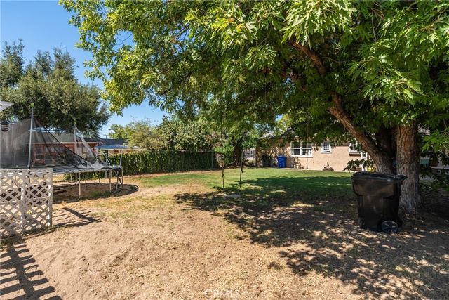 2675 Lawrence Avenue, San Bernardino, CA 92404