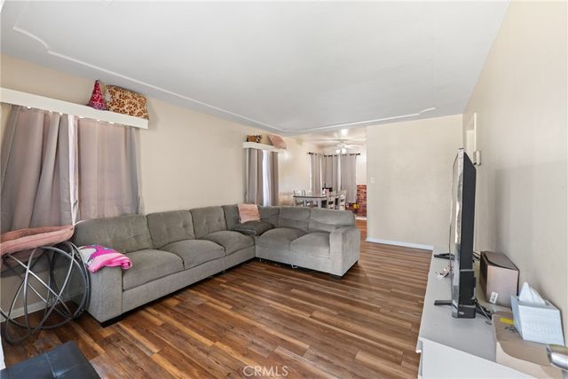 2675 Lawrence Avenue, San Bernardino, CA 92404