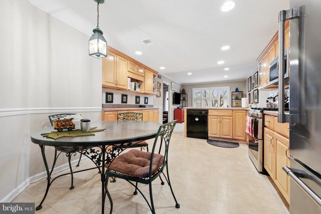 56 WOODSTREAM DR, Chesterbrook, PA 19087