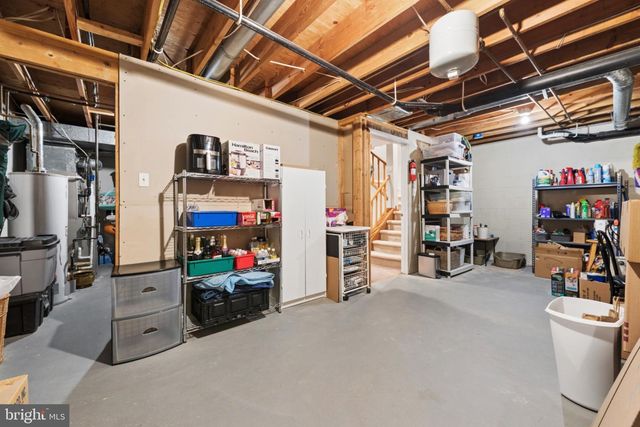 56 WOODSTREAM DR, Chesterbrook, PA 19087