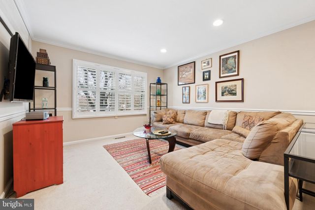 56 WOODSTREAM DR, Chesterbrook, PA 19087