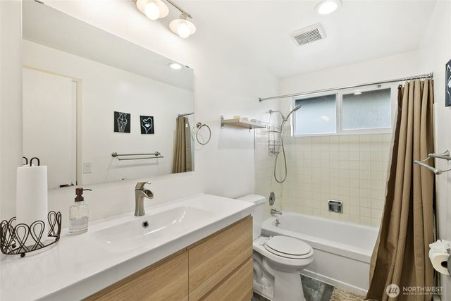 22309 115th Place SE, Kent, WA 98031