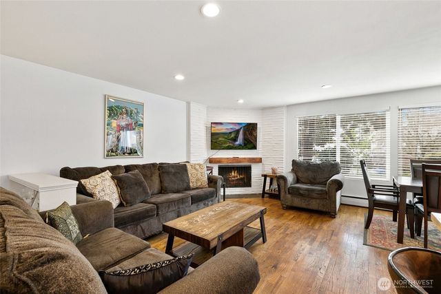 22309 115th Place SE, Kent, WA 98031