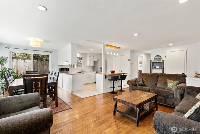 22309 115th Place SE, Kent, WA 98031