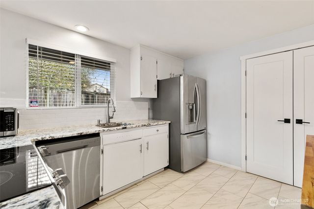 22309 115th Place SE, Kent, WA 98031