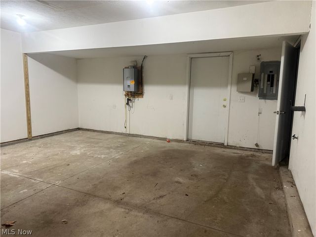 5703 Bridge Avenue, Cleveland, OH 44102