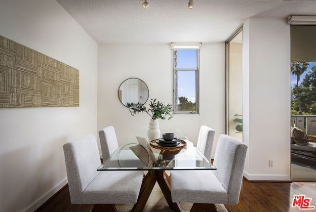 4411 Los Feliz Boulevard 502, Los Angeles, CA 90027