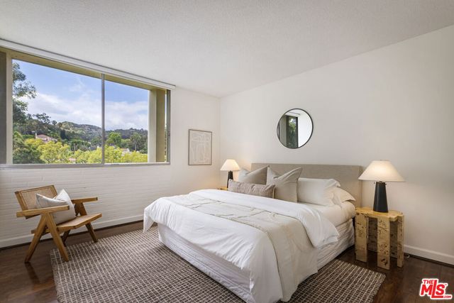 4411 Los Feliz Boulevard 502, Los Angeles, CA 90027