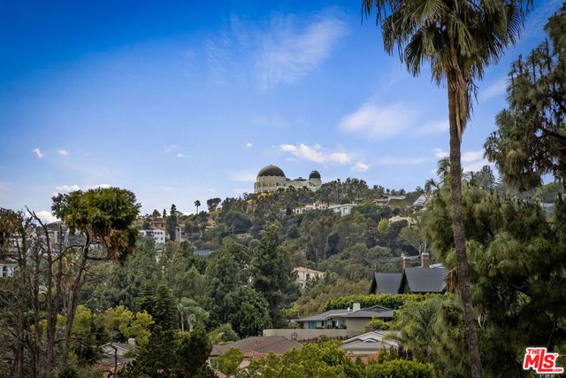 4411 Los Feliz Boulevard 502, Los Angeles, CA 90027