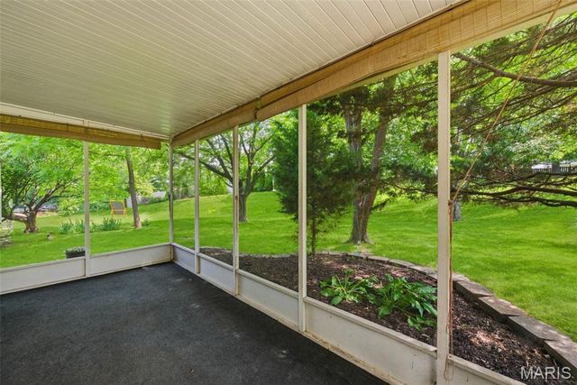 2082 Hackmann Estates Drive, St Charles, MO 63303