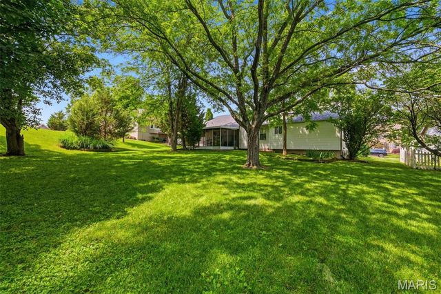 2082 Hackmann Estates Drive, St Charles, MO 63303
