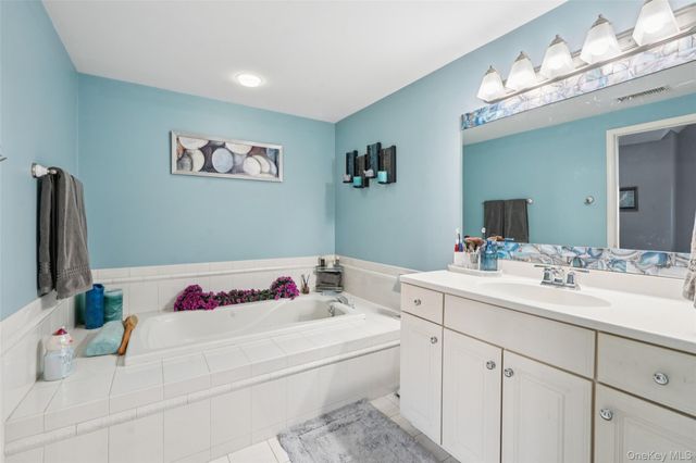 33 Forest Ridge Road 33, Nyack, NY 10960