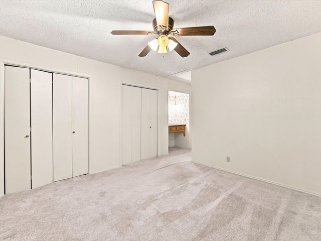 613 Cooper Street, Ennis, TX 75119