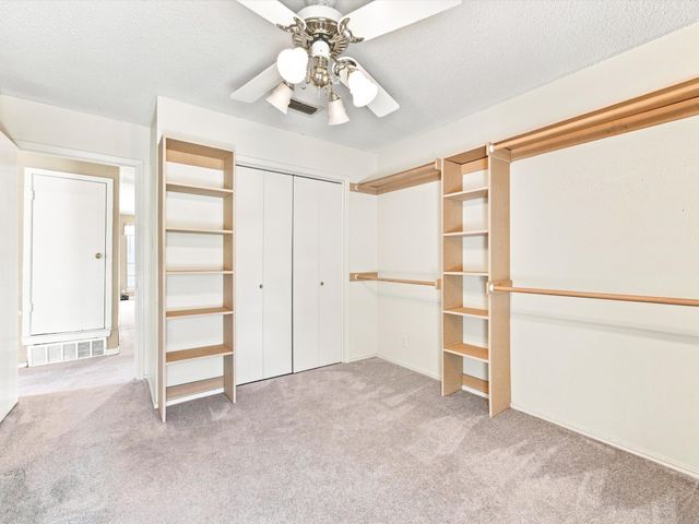 613 Cooper Street, Ennis, TX 75119