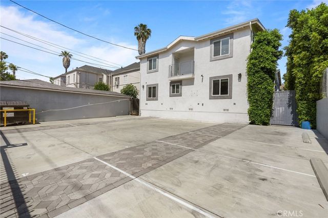 211 S Hoover Street, Los Angeles, CA 90004