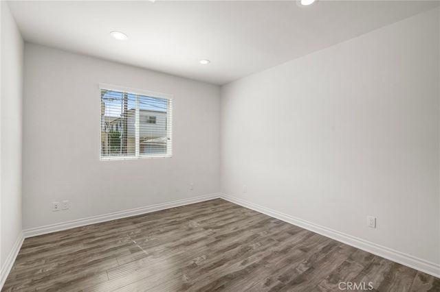 211 S Hoover Street, Los Angeles, CA 90004