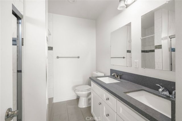 211 S Hoover Street, Los Angeles, CA 90004