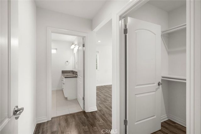 211 S Hoover Street, Los Angeles, CA 90004