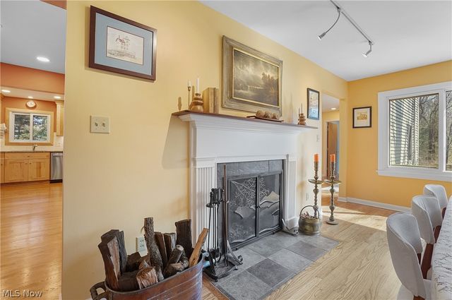 2822 Lakeland Pky, Silver Lake, OH 44224