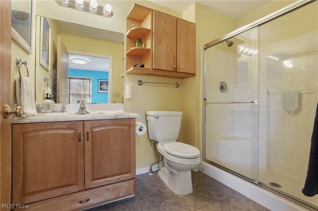 2822 Lakeland Pky, Silver Lake, OH 44224