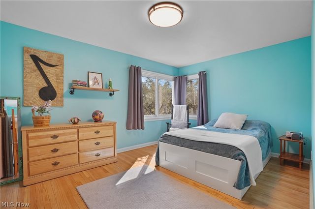 2822 Lakeland Pky, Silver Lake, OH 44224