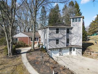 2822 Lakeland Pky, Silver Lake, OH 44224