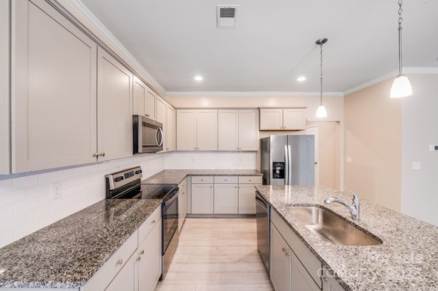 4920 Rockwood Road, Charlotte, NC 28216