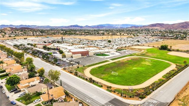 27630 Camino Claraboya, Menifee, CA 92585