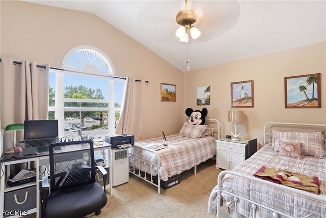 20 Cosmopolitan DR 4, Lehigh Acres, FL 33936