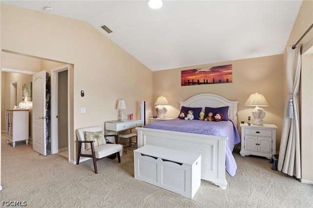 20 Cosmopolitan DR 4, Lehigh Acres, FL 33936