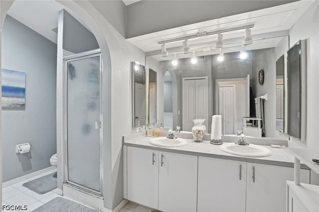 20 Cosmopolitan DR 4, Lehigh Acres, FL 33936