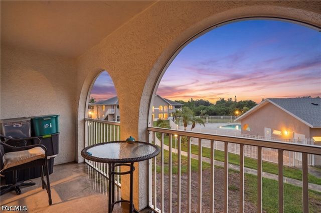 20 Cosmopolitan DR 4, Lehigh Acres, FL 33936