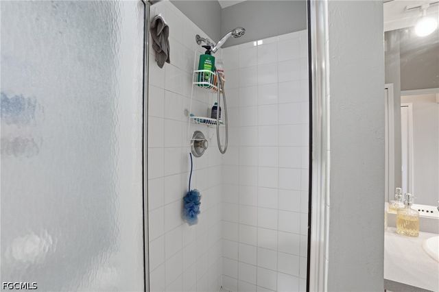 20 Cosmopolitan DR 4, Lehigh Acres, FL 33936