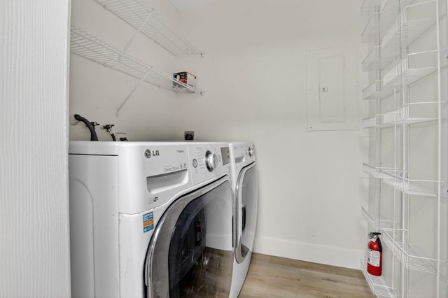 6828 NW 30th Street, Sunrise, FL 33313